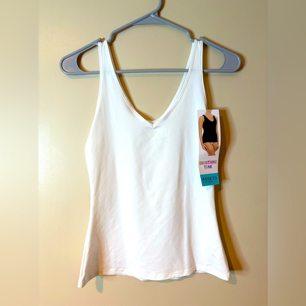 NWT Assets By Spanx White Smoothing Tank, Small. - Picture 1 of 7